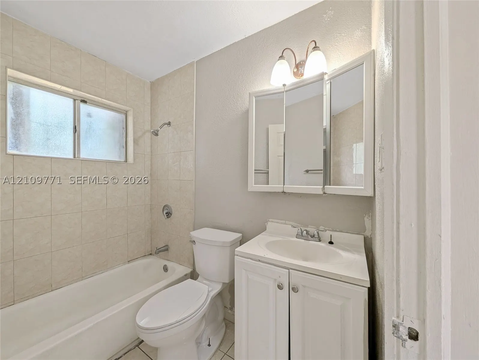 409 NW 18th Ave