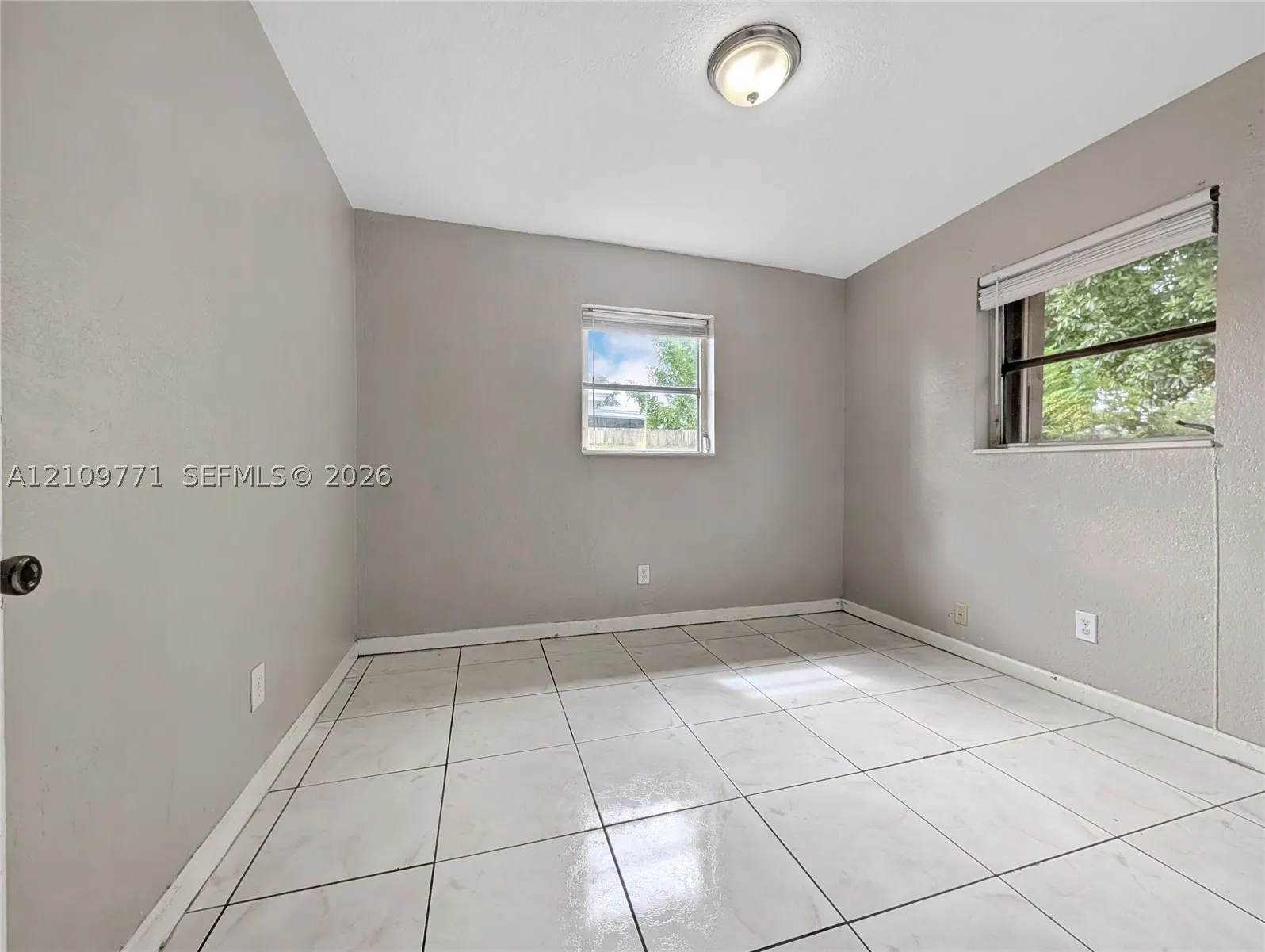 409 NW 18th Ave