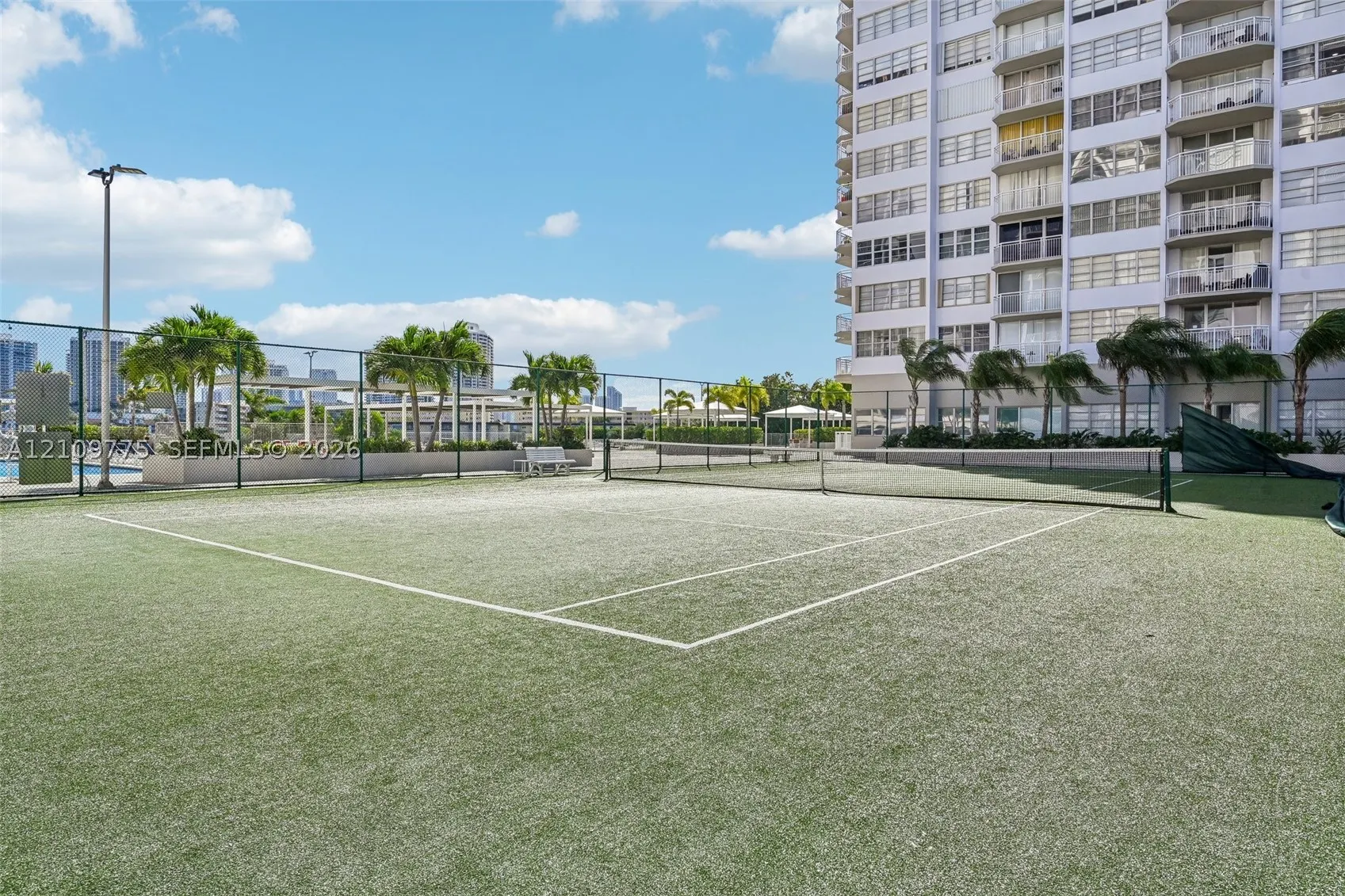 18011 Biscayne Blvd #705