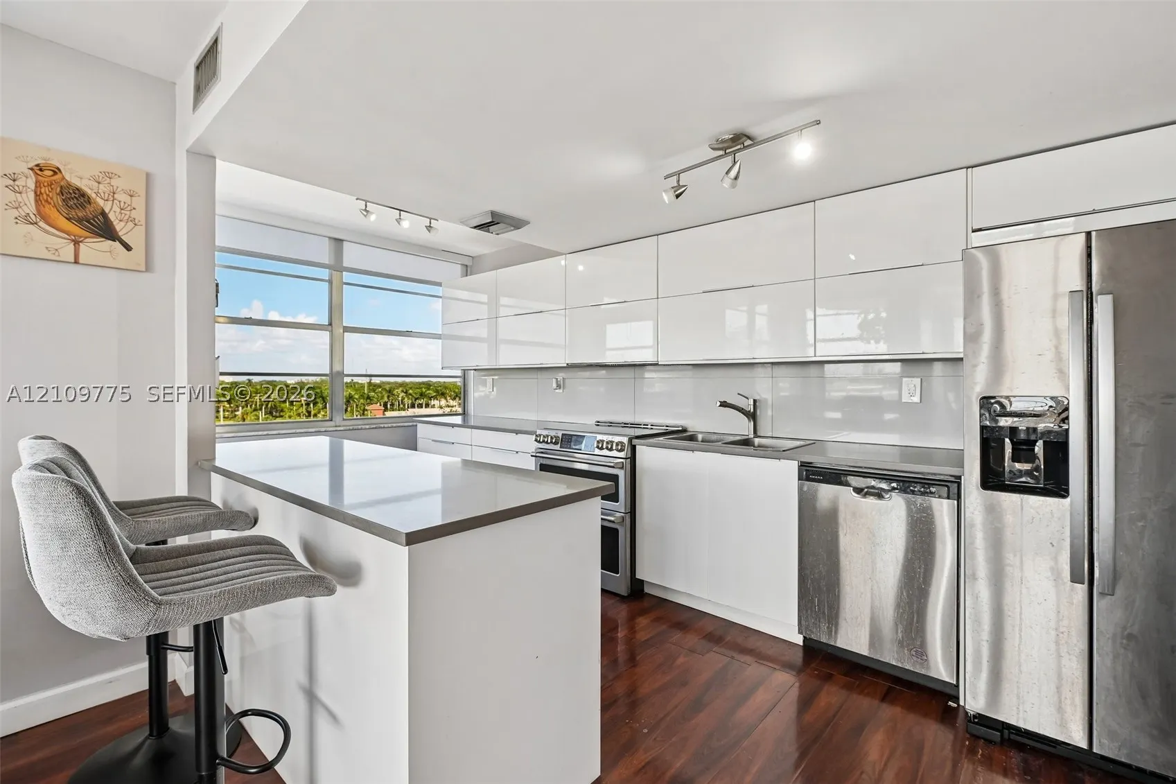 18011 Biscayne Blvd #705