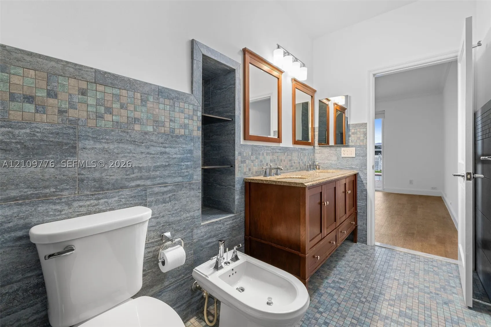 251 N Shore Dr #251