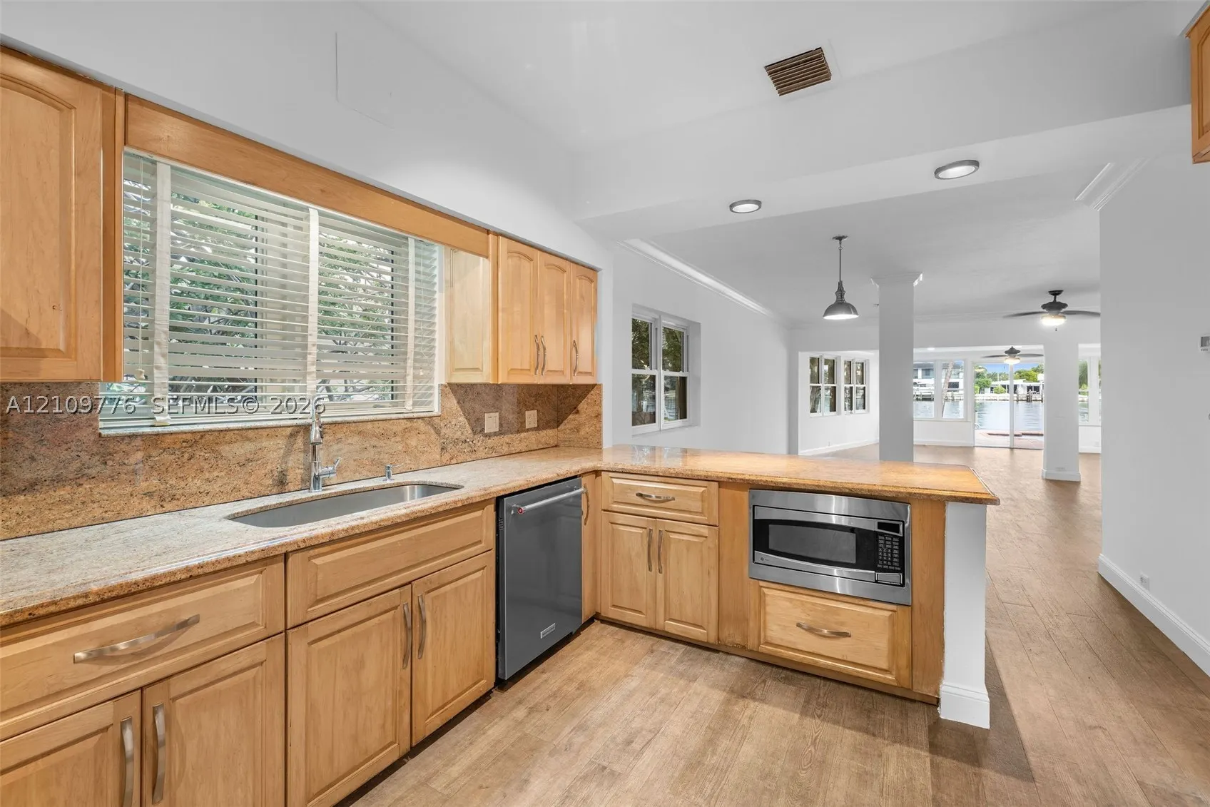 251 N Shore Dr #251
