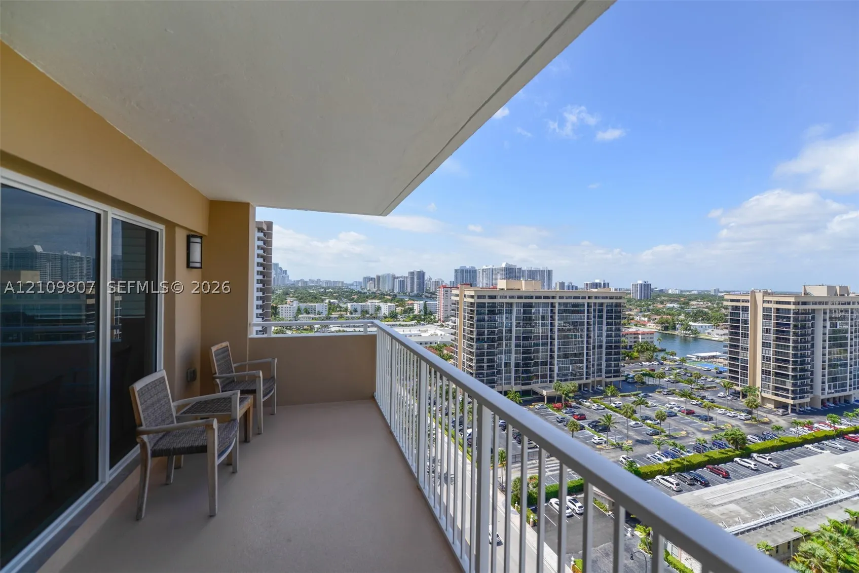 1980 S Ocean Dr #16Q