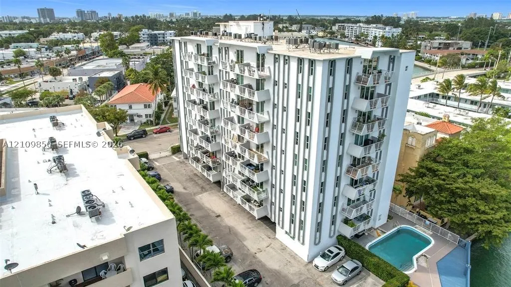 7133 Bay Dr #705