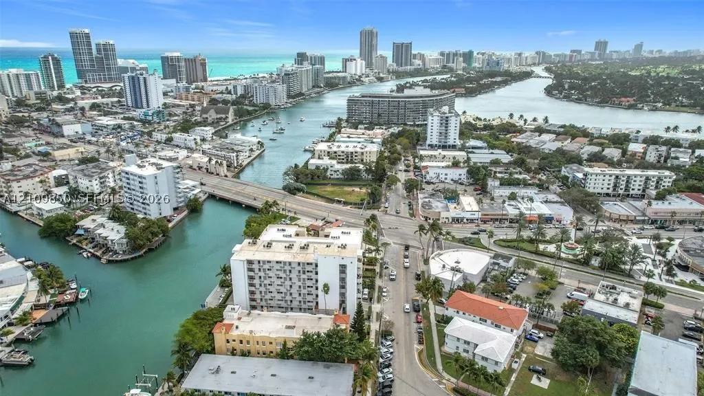 7133 Bay Dr #705