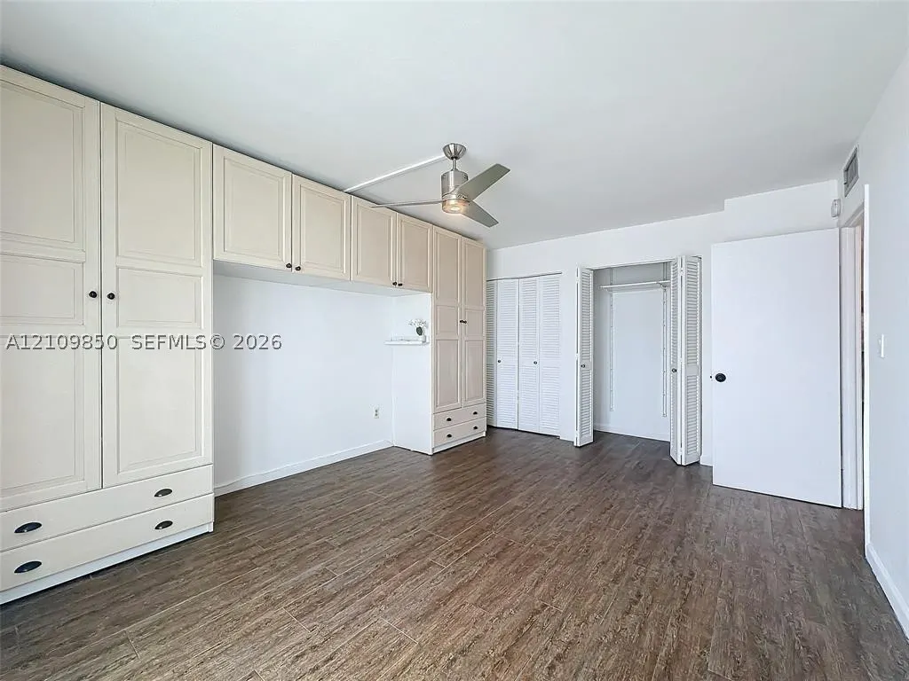 7133 Bay Dr #705