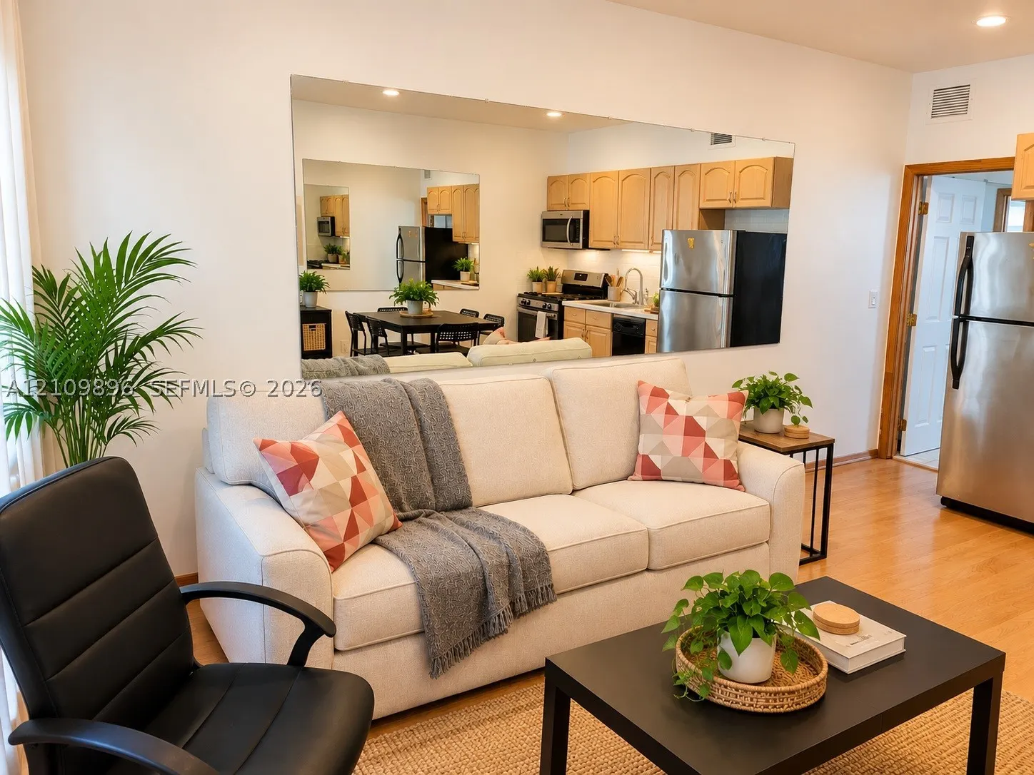 1840 James Ave #4