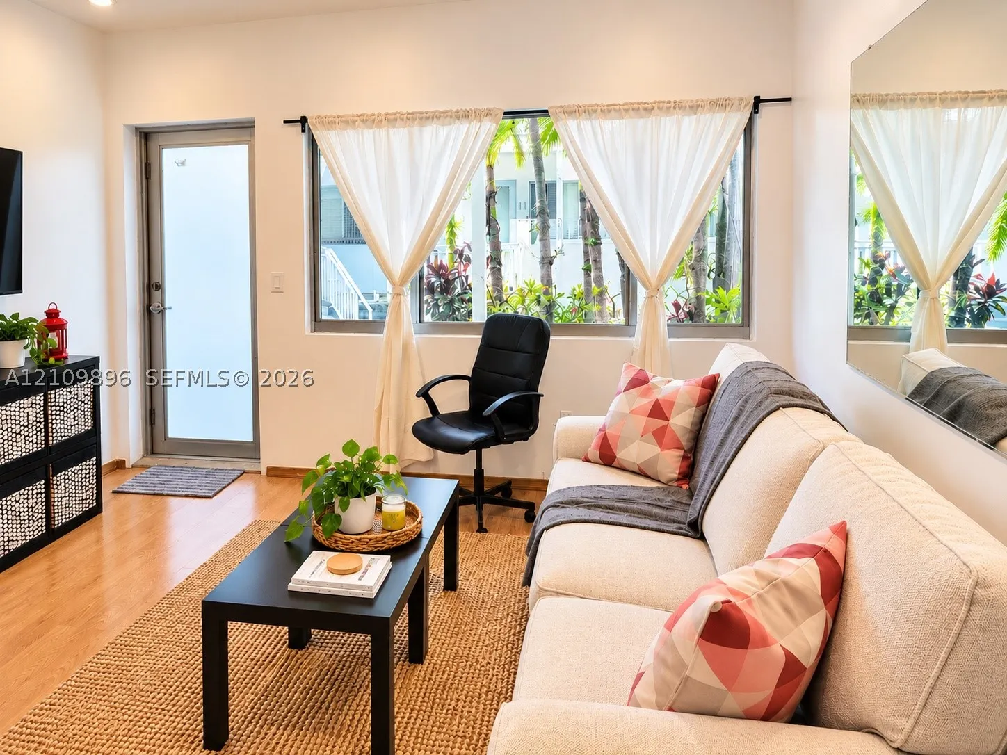 1840 James Ave #4