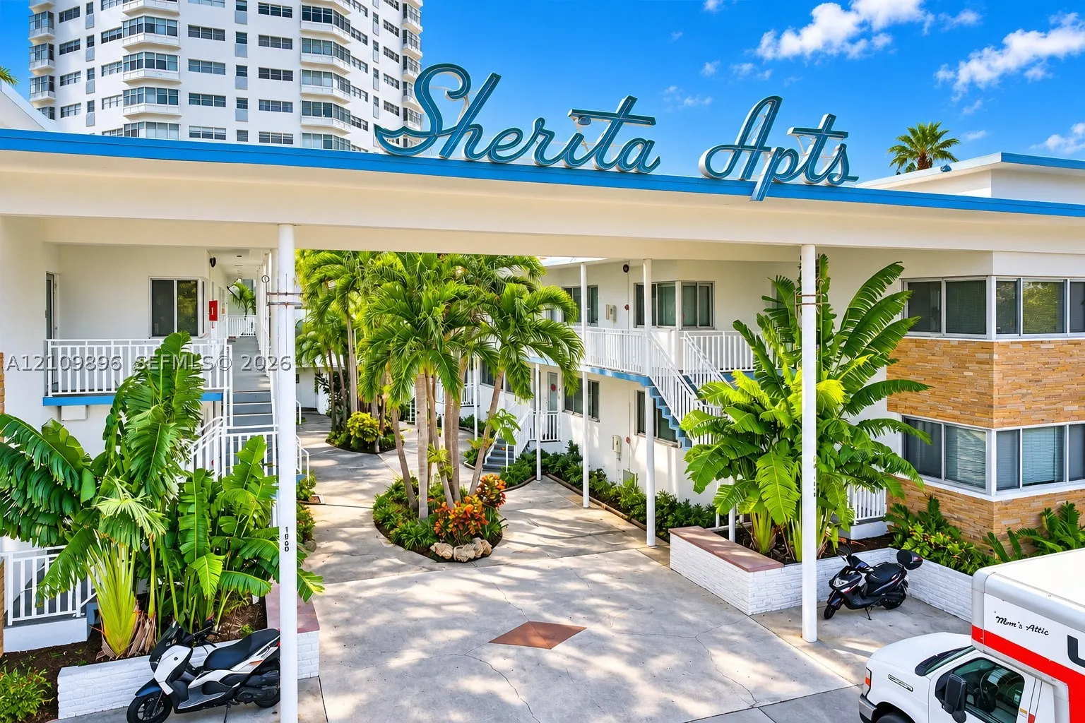 1840 James Ave #4