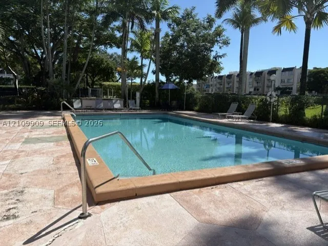 7900 Camino Cir #406