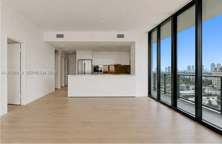 1170 E Hallandale Beach Blvd #908