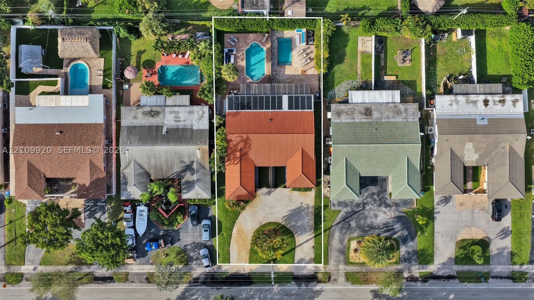 1747-1753 NE 45th St