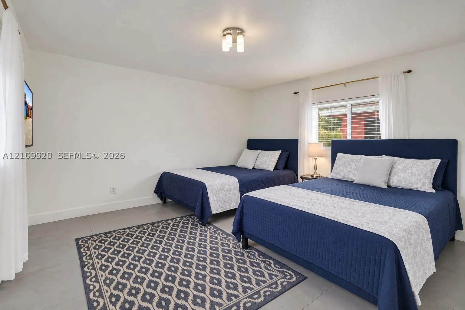 1747-1753 NE 45th St