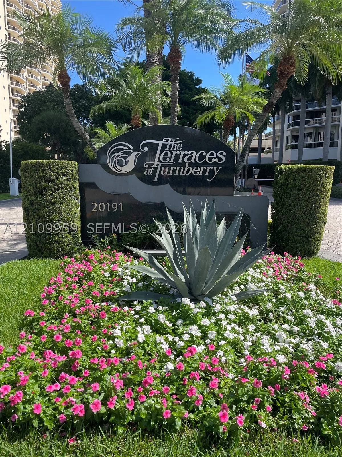 20191 E Country Club Dr #2601