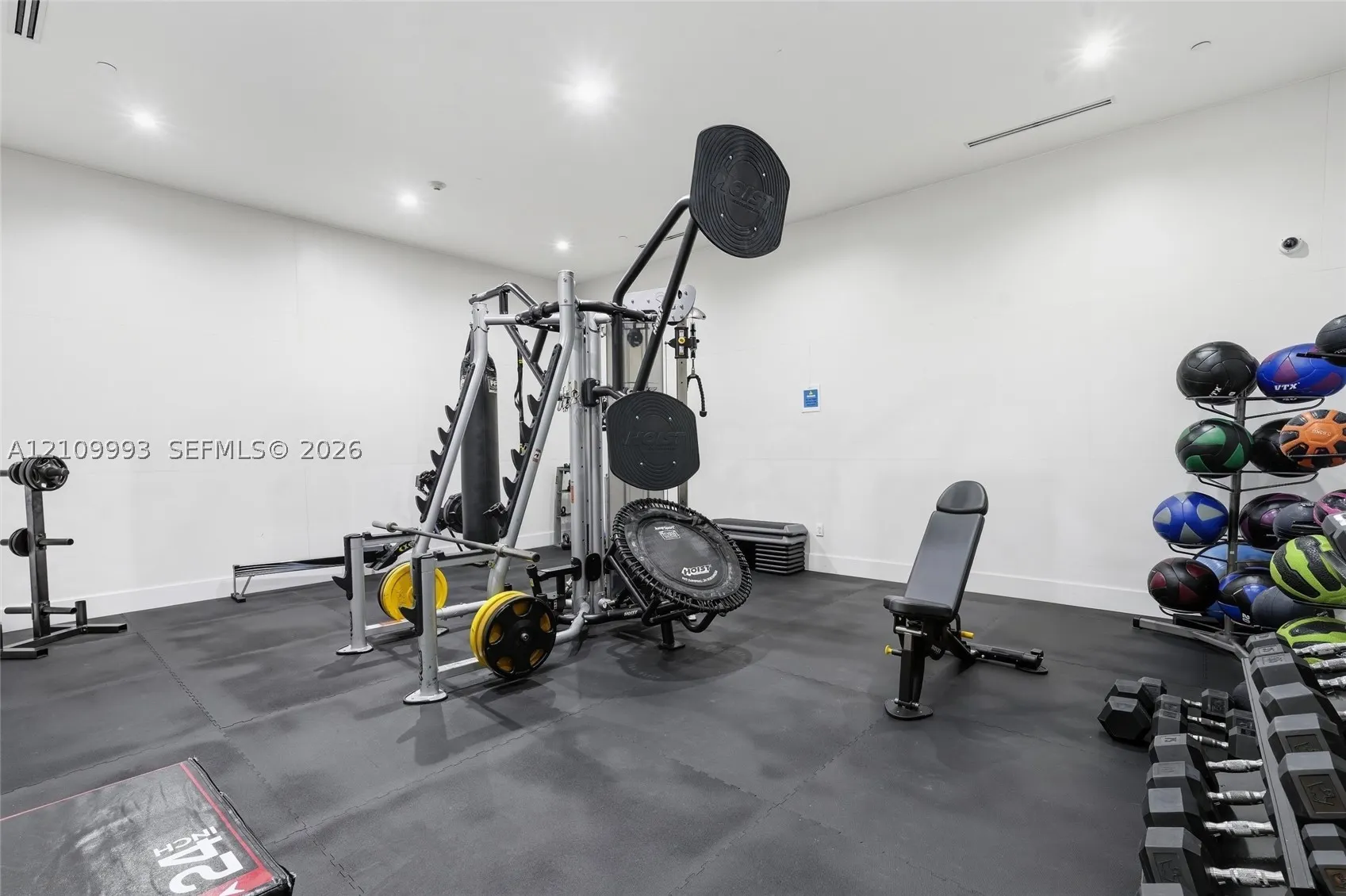 801 Brickell Key Blvd #808