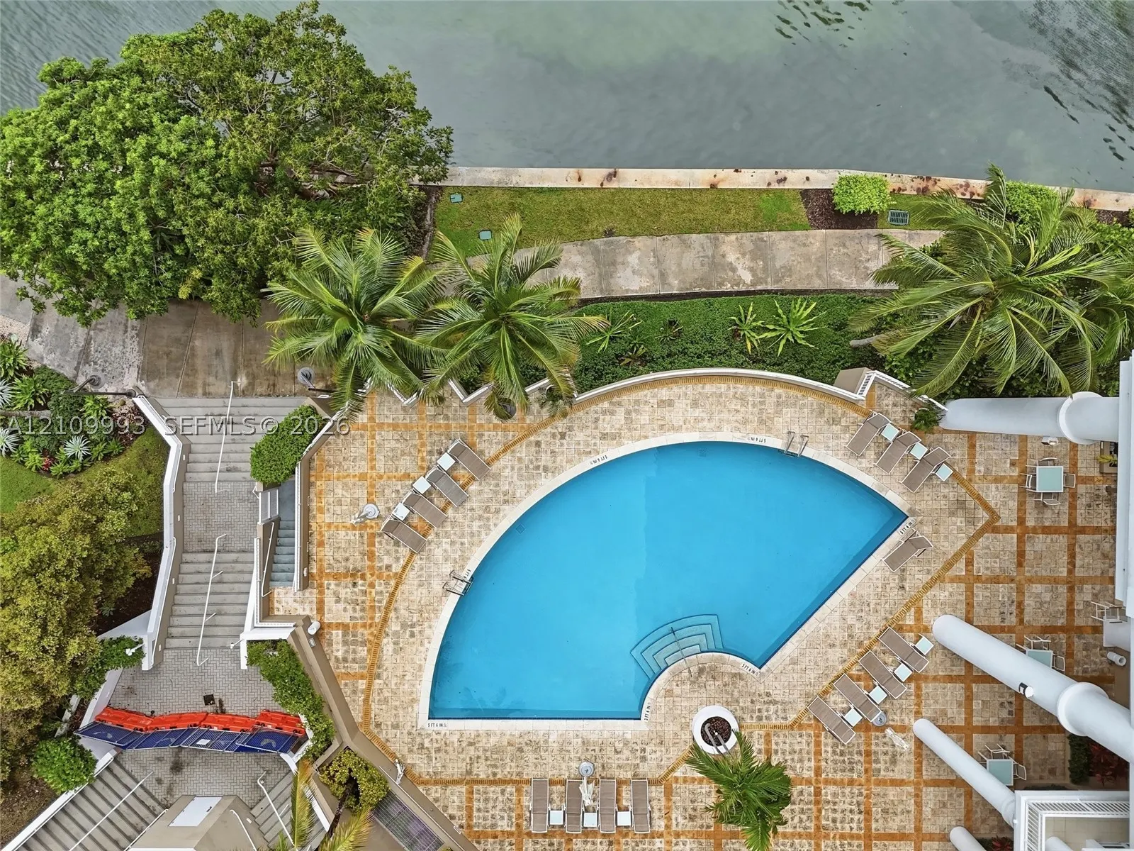 801 Brickell Key Blvd #808