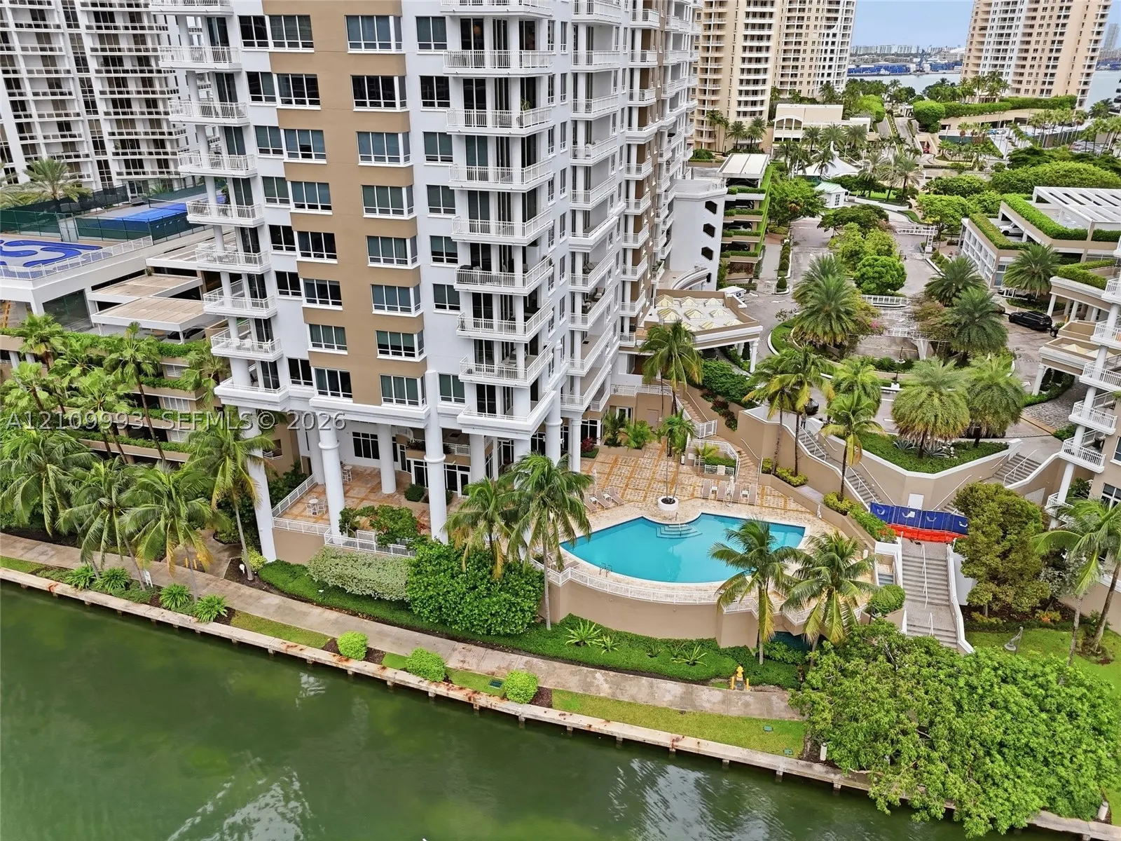 801 Brickell Key Blvd #808