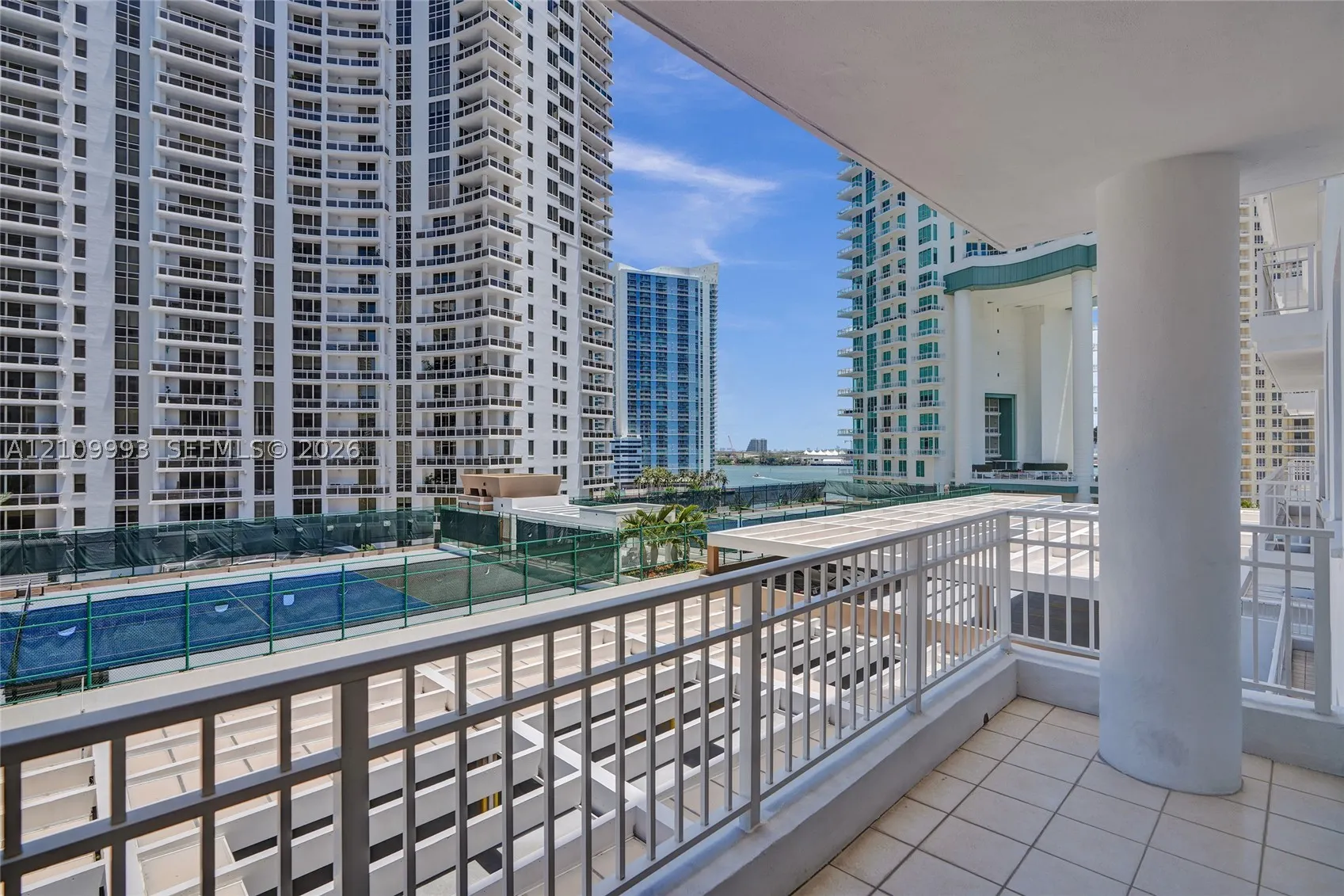 801 Brickell Key Blvd #808