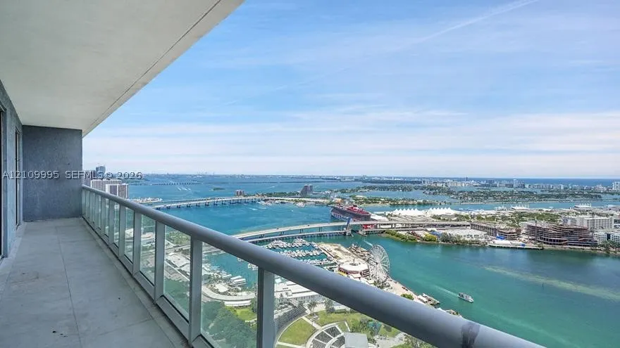 50 Biscayne Blvd #5406