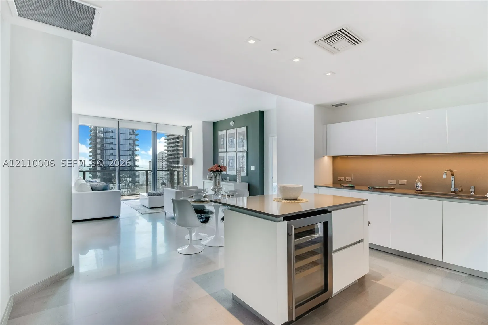 88 SW 7th St #2505