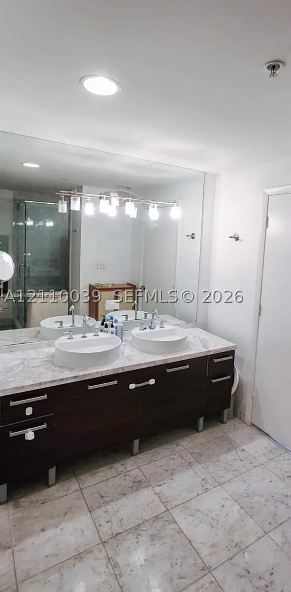 244 Biscayne Blvd #301
