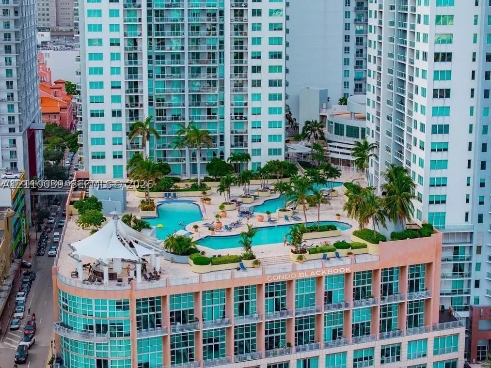 244 Biscayne Blvd #301