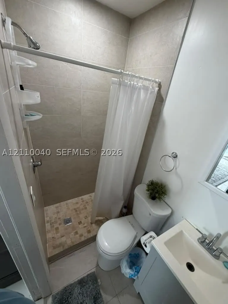 7833 Plantation Blvd #2