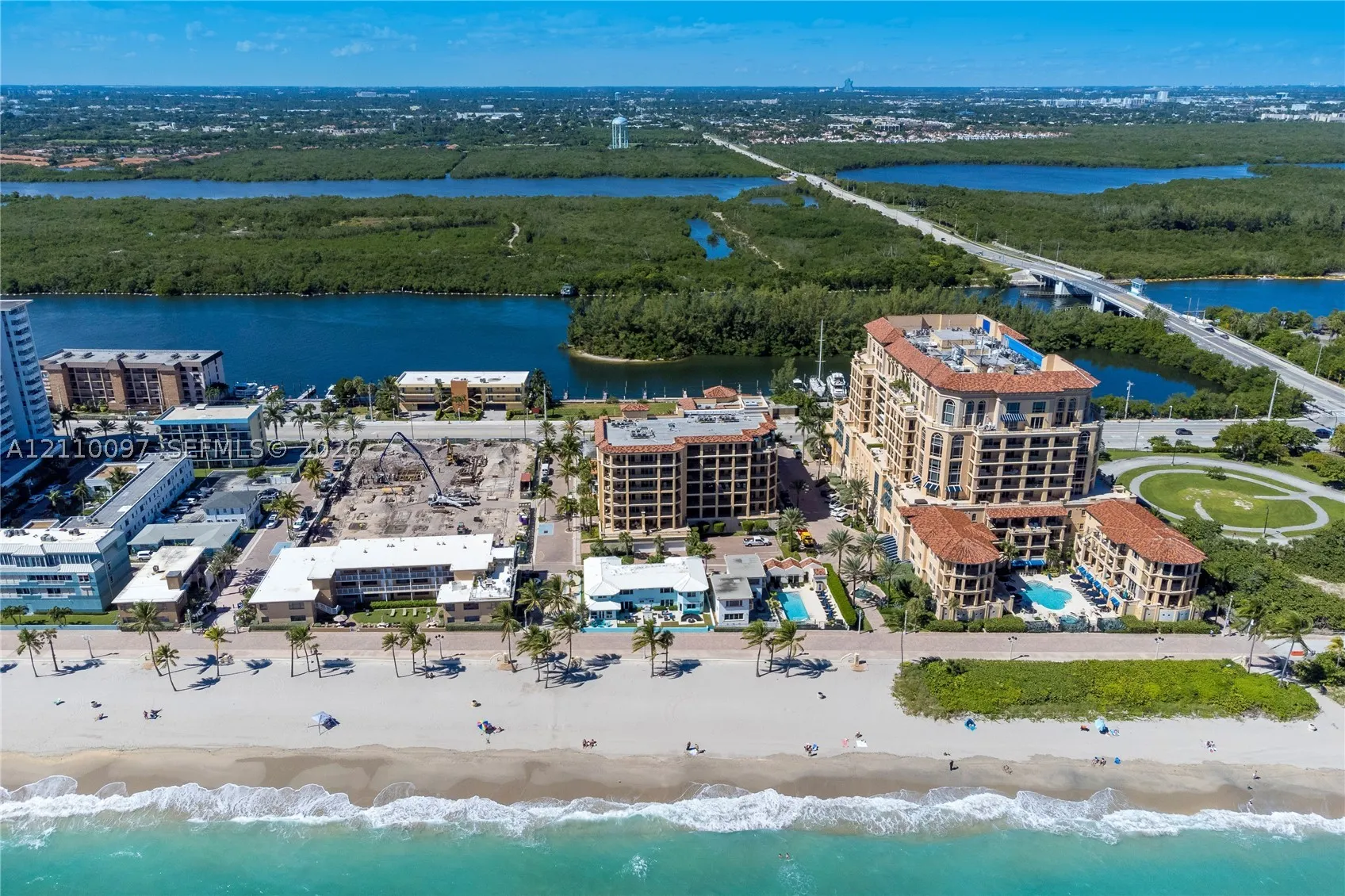 3415 N Ocean Dr #401