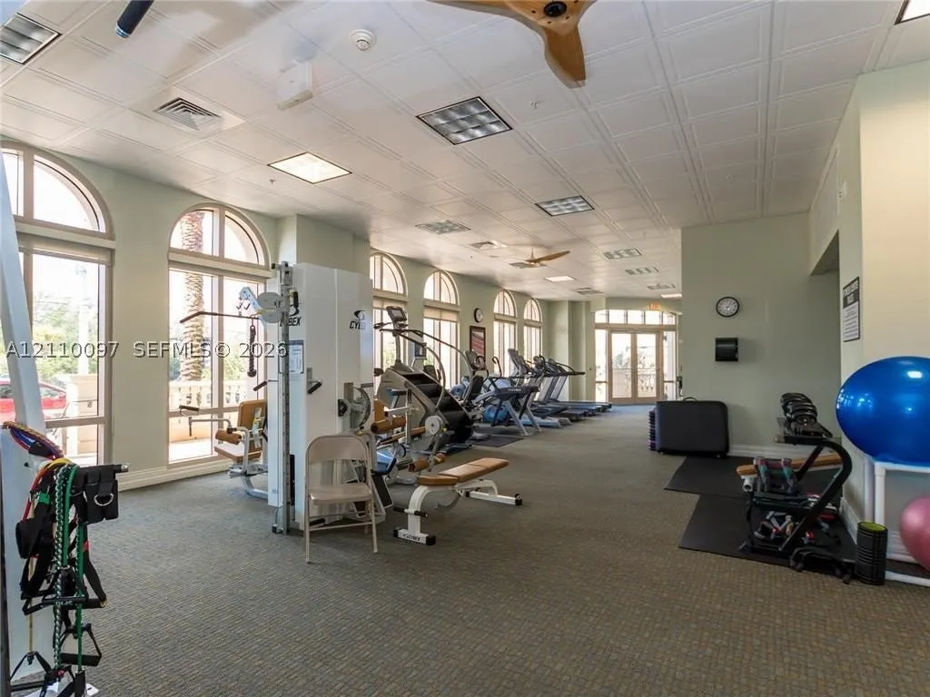 3415 N Ocean Dr #401
