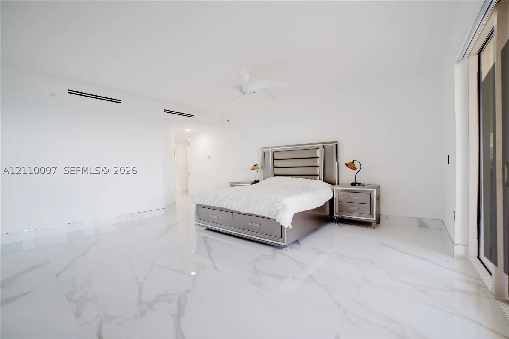 3415 N Ocean Dr #401