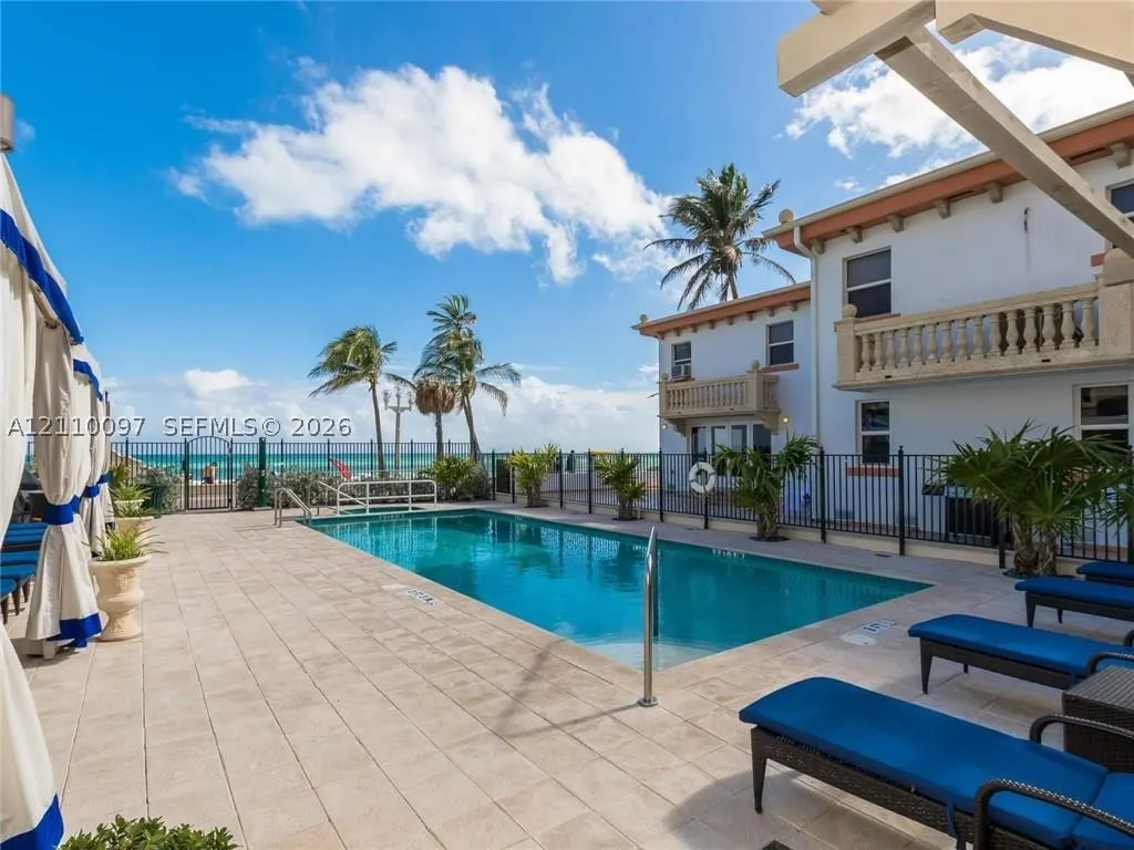 3415 N Ocean Dr #401