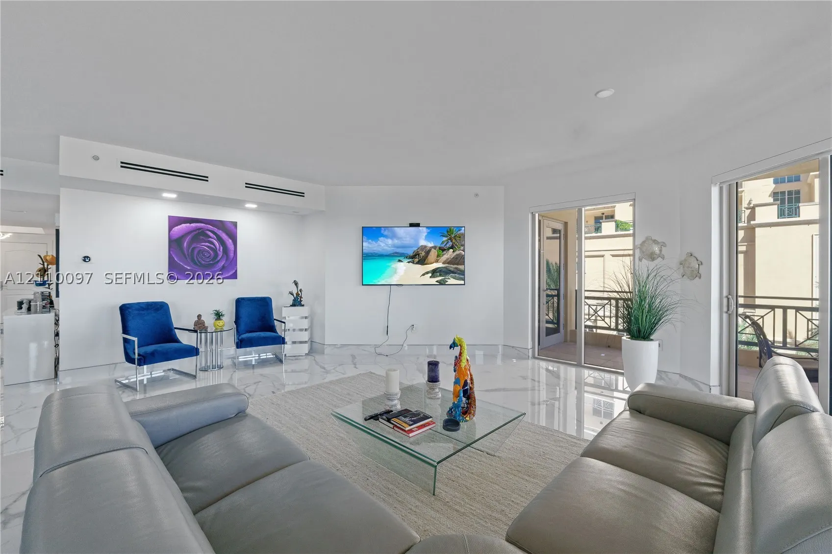 3415 N Ocean Dr #401