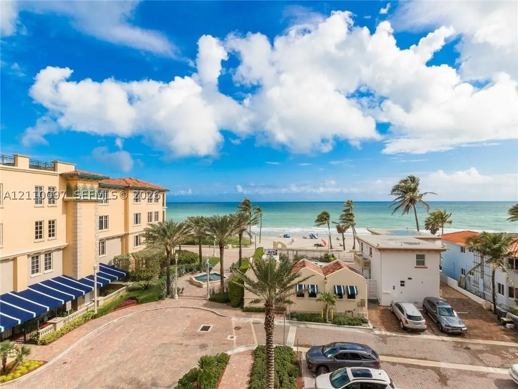 3415 N Ocean Dr #401