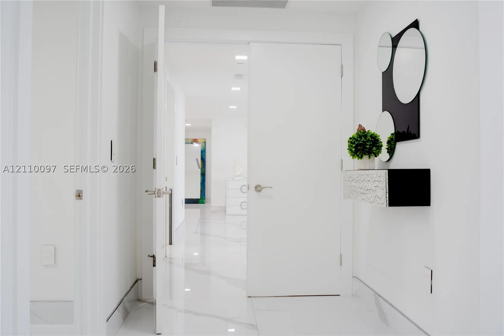 3415 N Ocean Dr #401