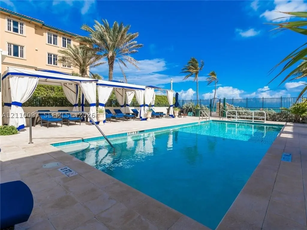 3415 N Ocean Dr #401