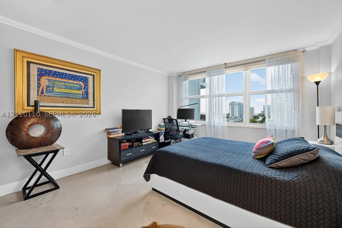 2751 S Ocean Dr #801N