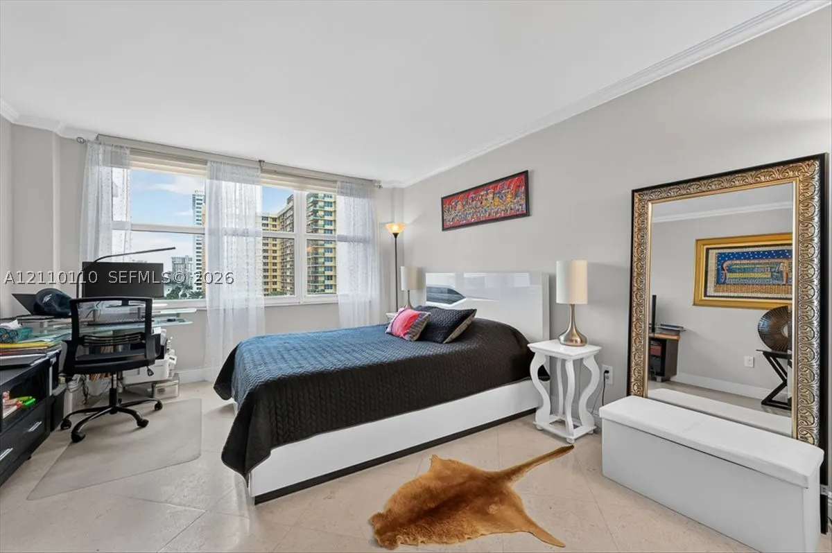 2751 S Ocean Dr #801N