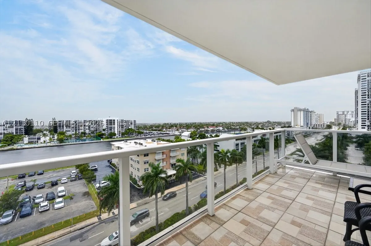 2751 S Ocean Dr #801N
