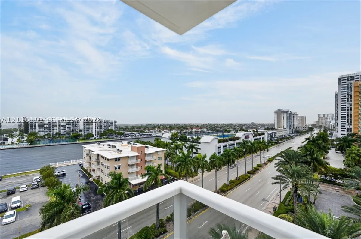 2751 S Ocean Dr #801N