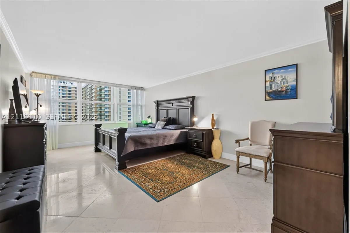 2751 S Ocean Dr #801N