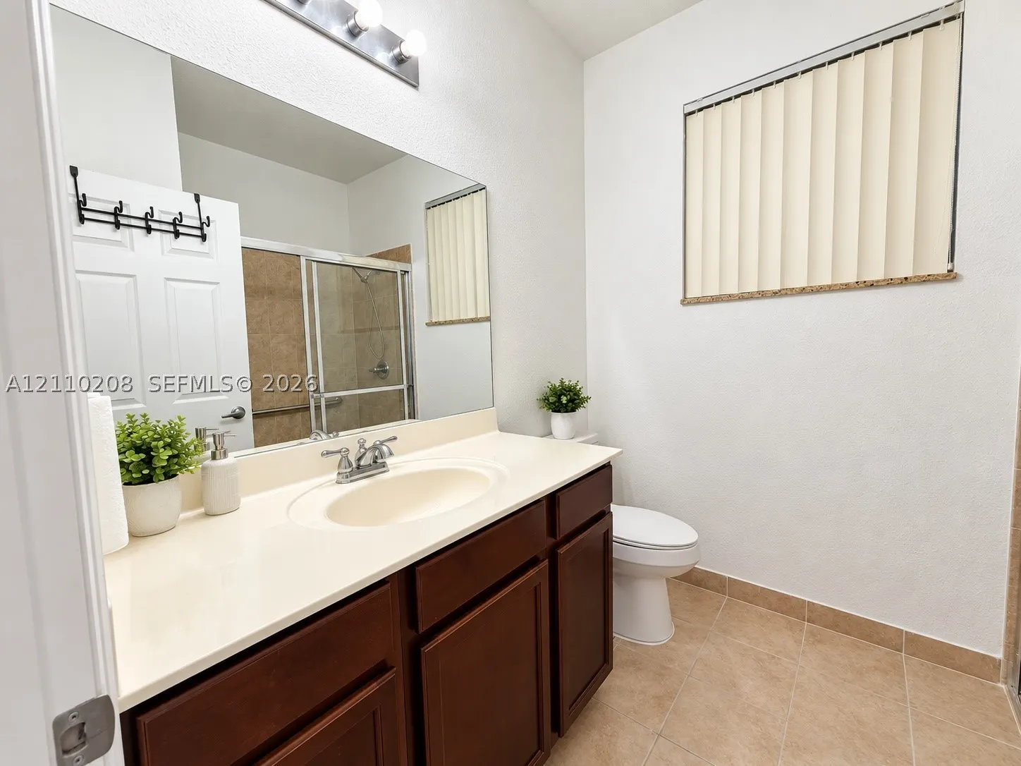 657 SE 30th Ter #A