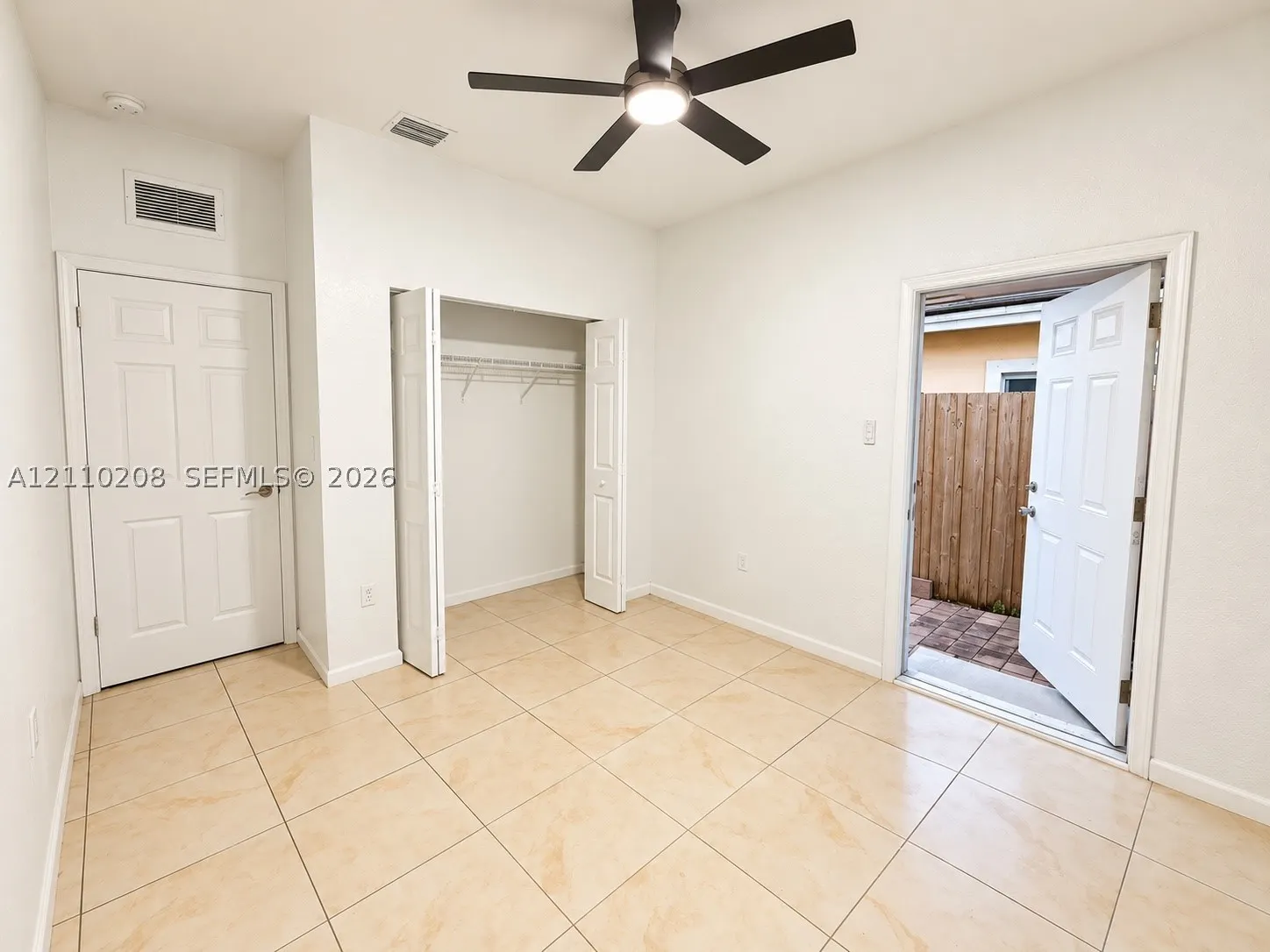 657 SE 30th Ter #A