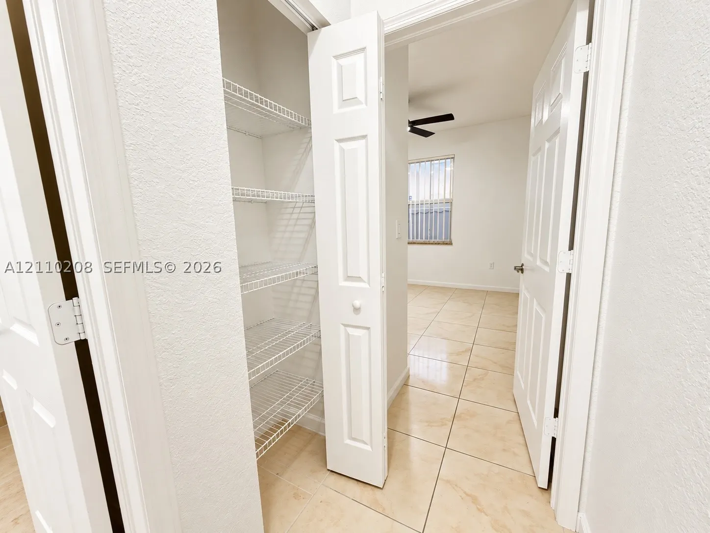 657 SE 30th Ter #A