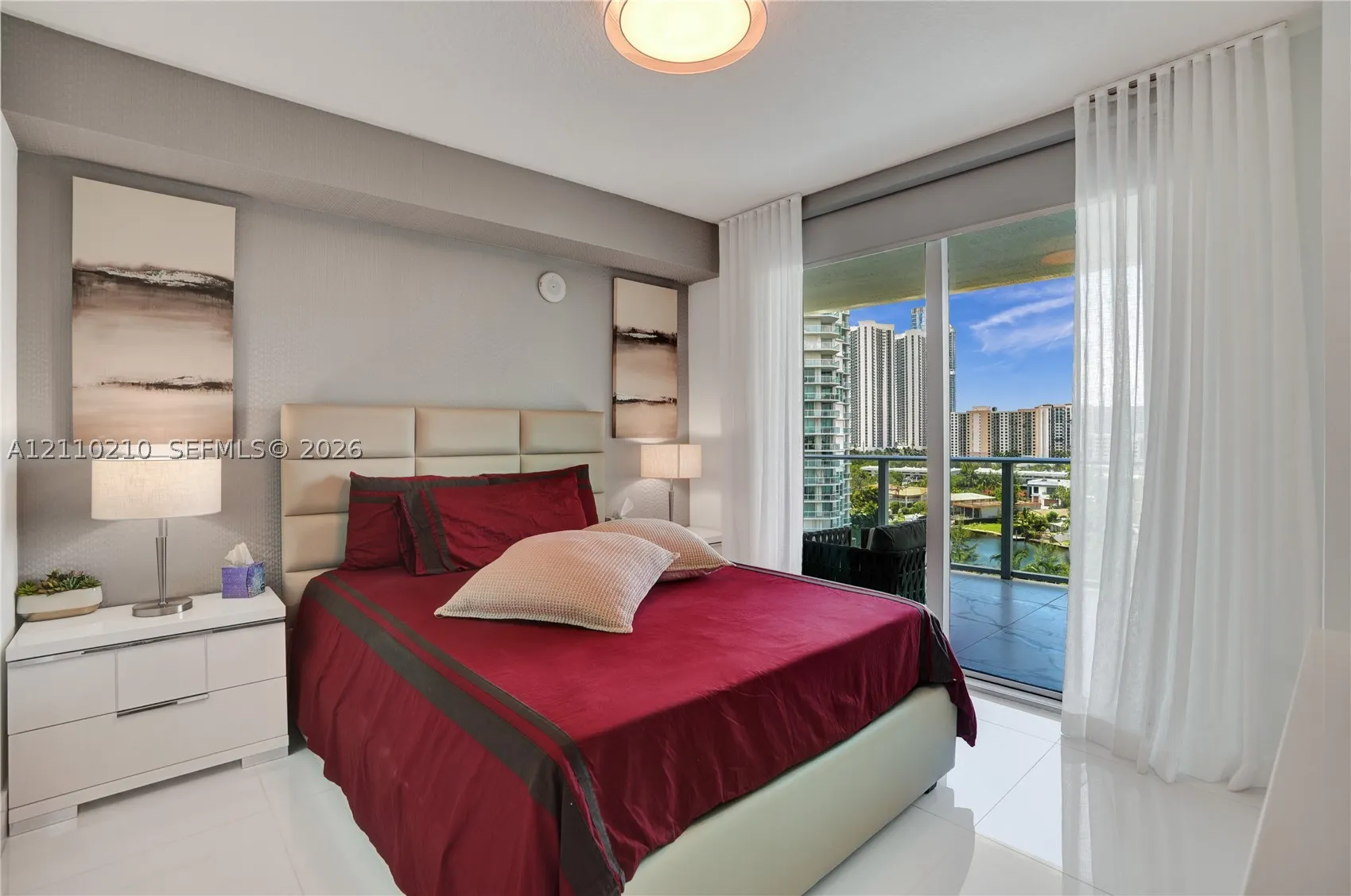 330 Sunny Isles Blvd #5-908
