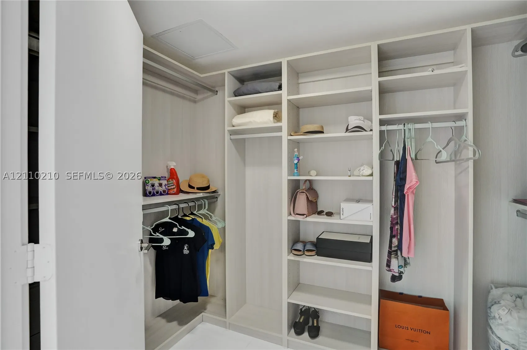 330 Sunny Isles Blvd #5-908