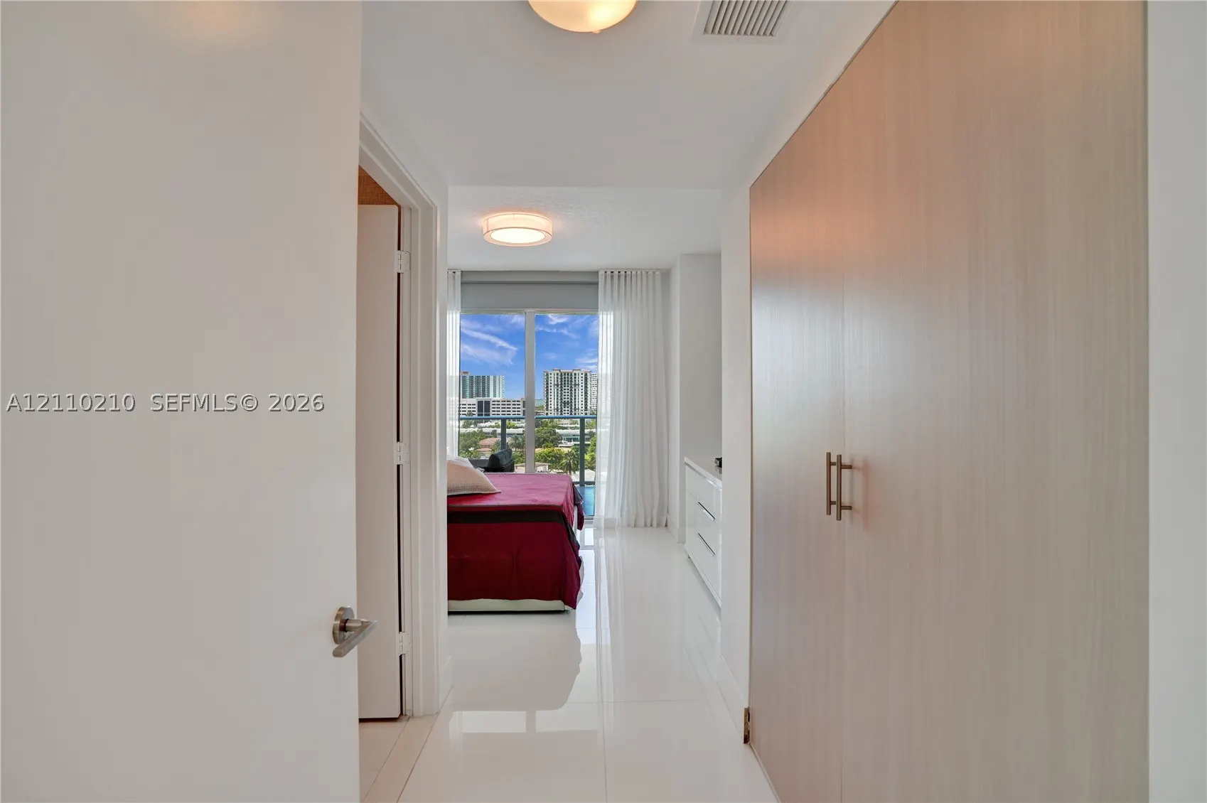 330 Sunny Isles Blvd #5-908