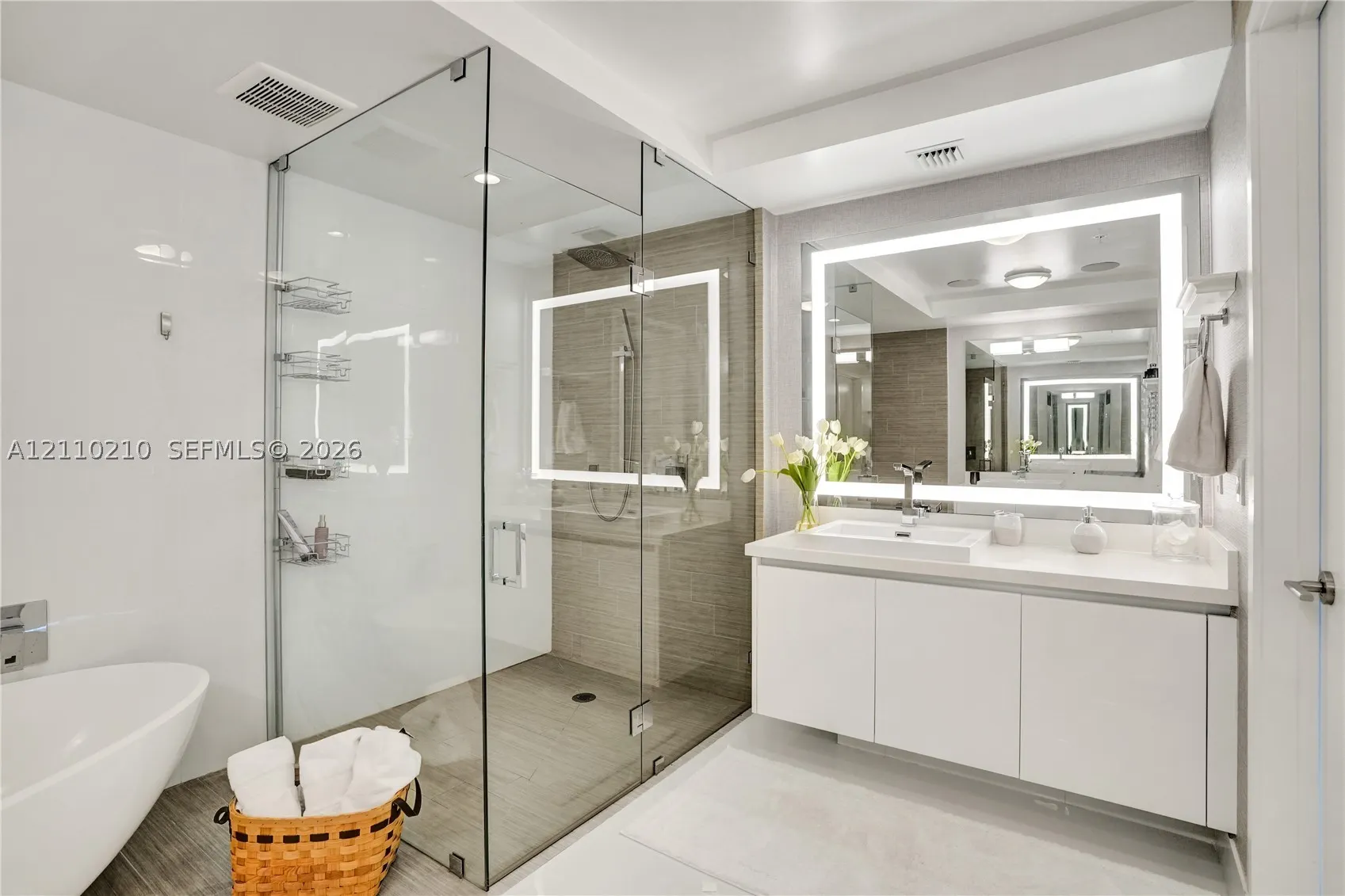 330 Sunny Isles Blvd #5-908