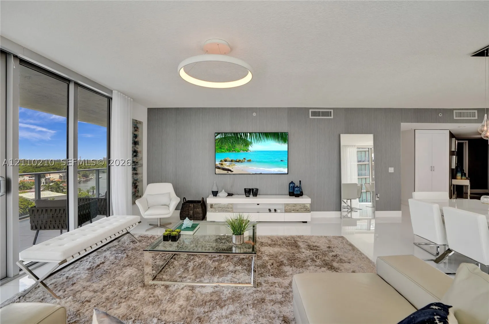 330 Sunny Isles Blvd #5-908