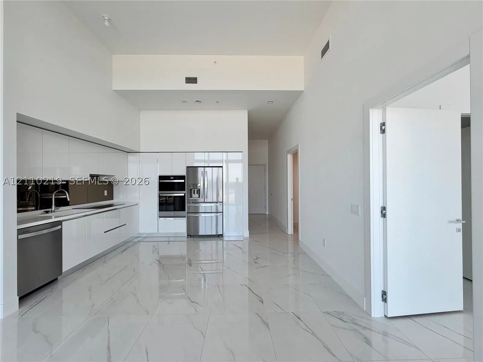 1170 E Hallandale Beach blvd #605