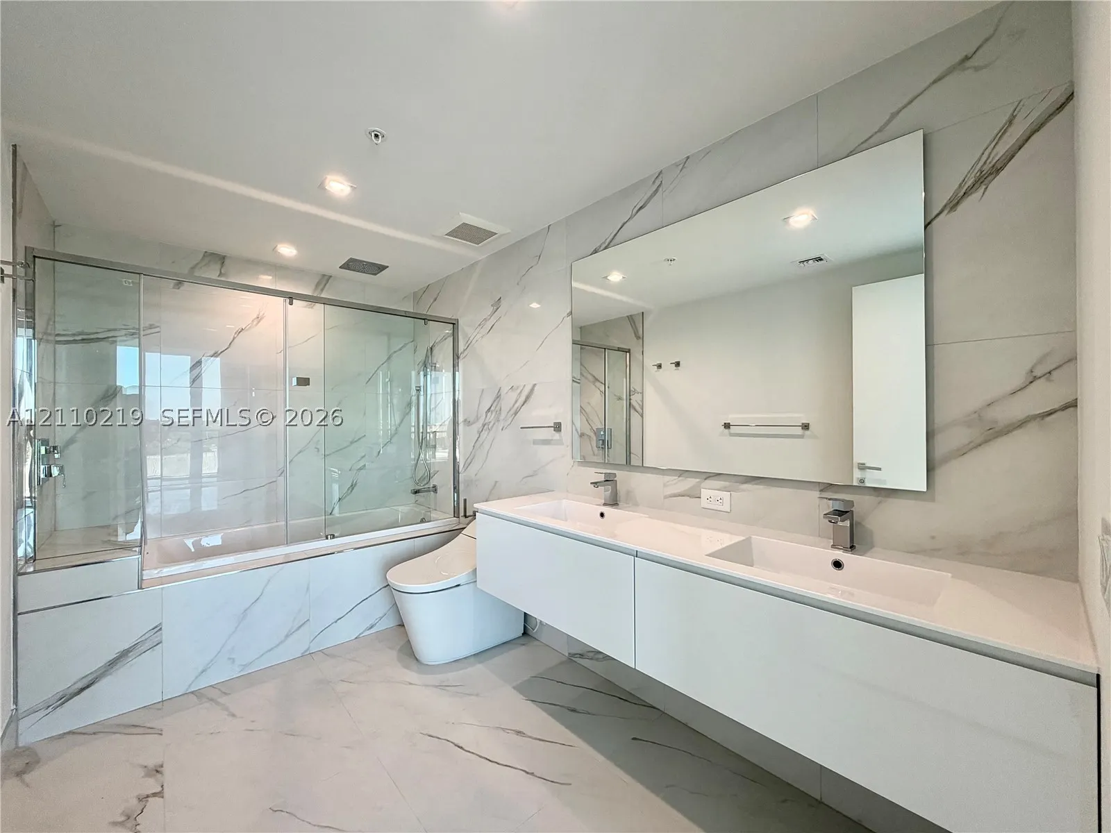 1170 E Hallandale Beach blvd #605